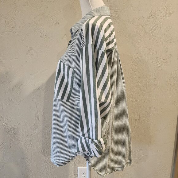 Ann Taylor Loft Stripped Long Sleeve Button Up - Picture 2 of 7